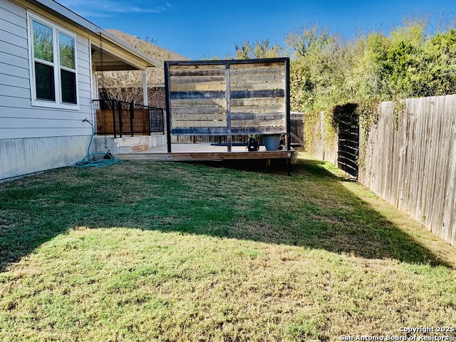 Listing photo id 19 for 5677 Cross Over