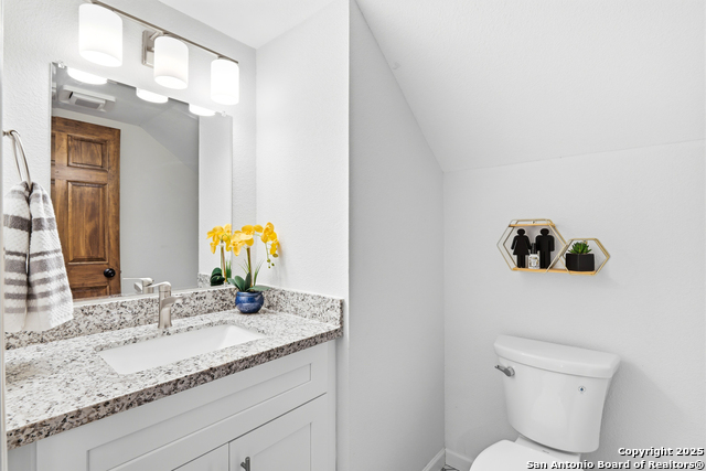 Image 17 of 36 For 13814 Crested Rise