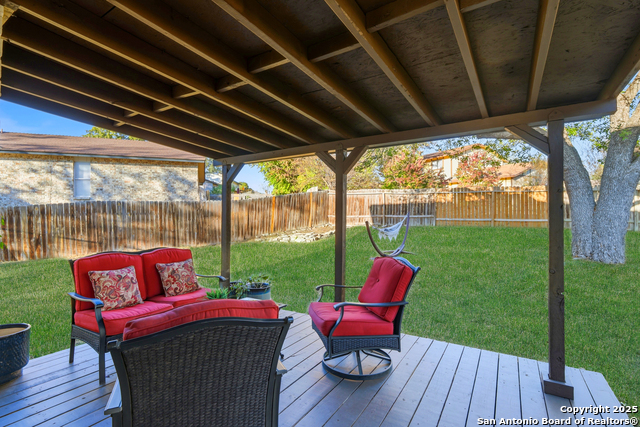 Image 28 of 36 For 13814 Crested Rise