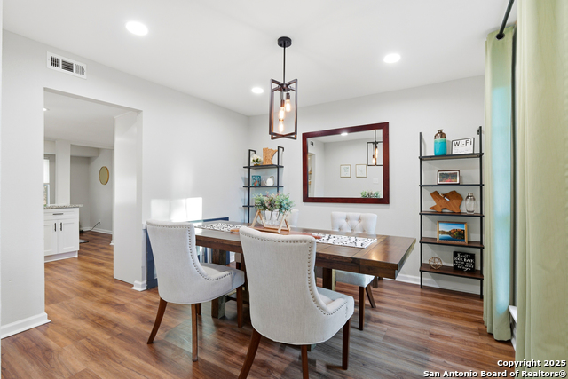 Image 8 of 36 For 13814 Crested Rise