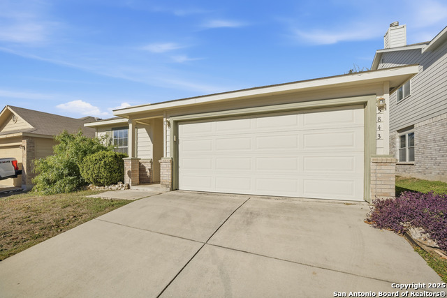 Image 2 of 21 For 5843 Providence Oak