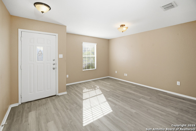 Image 3 of 21 For 5843 Providence Oak