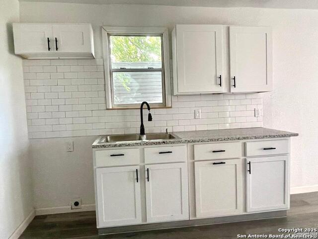 Image 4 of 10 For 3022 El Paso