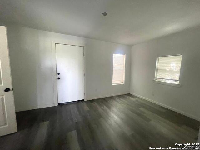 Image 8 of 10 For 3022 El Paso