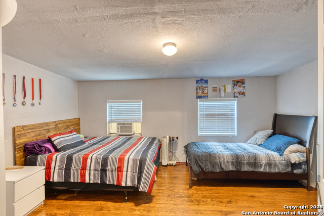 Image 15 of 25 For 806 Park St S