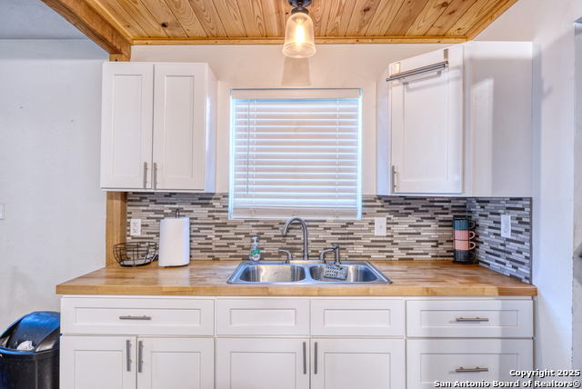 Image 8 of 25 For 806 Park St S