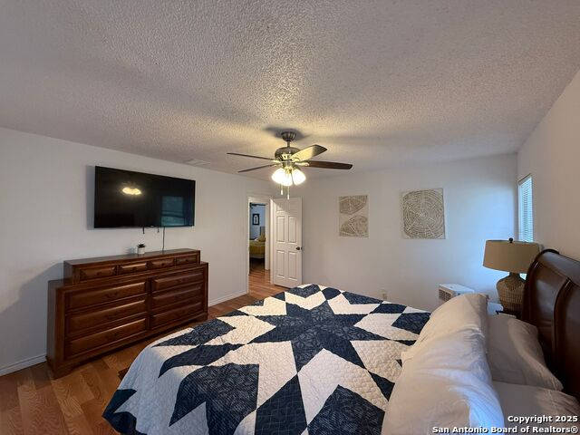 Image 11 of 27 For 4702 Sunny Grove