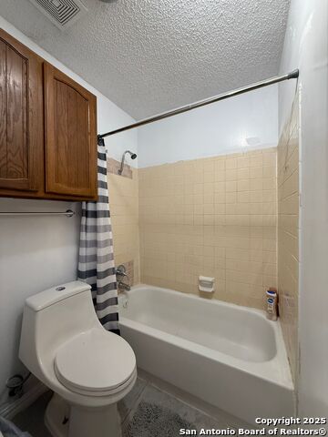 Image 15 of 27 For 4702 Sunny Grove