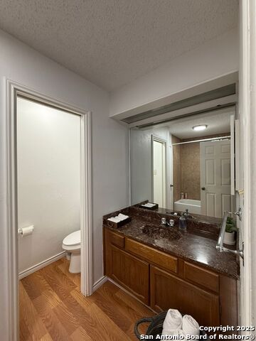 Image 21 of 27 For 4702 Sunny Grove