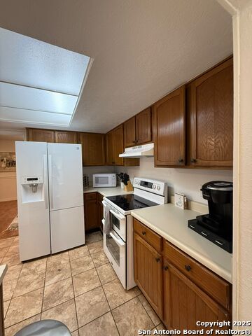 Image 9 of 27 For 4702 Sunny Grove