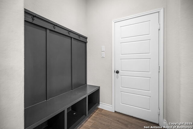 Image 19 of 26 For 429 Juana  