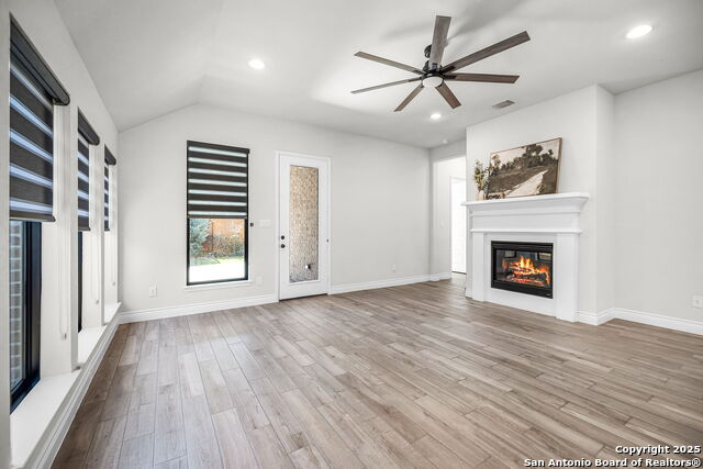 Image 8 of 26 For 429 Juana  