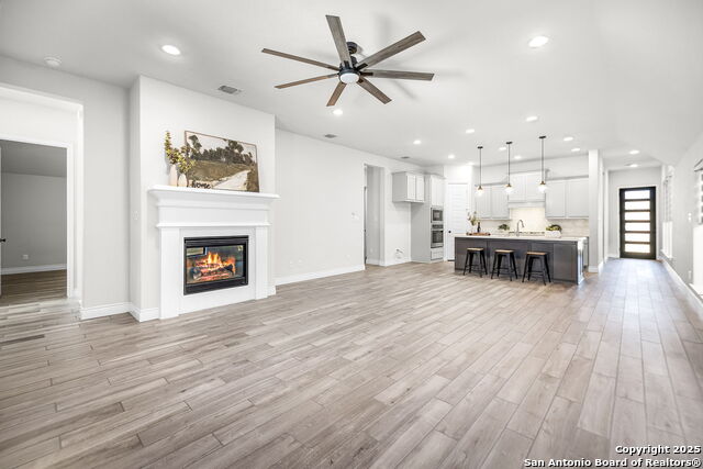 Image 9 of 26 For 429 Juana  