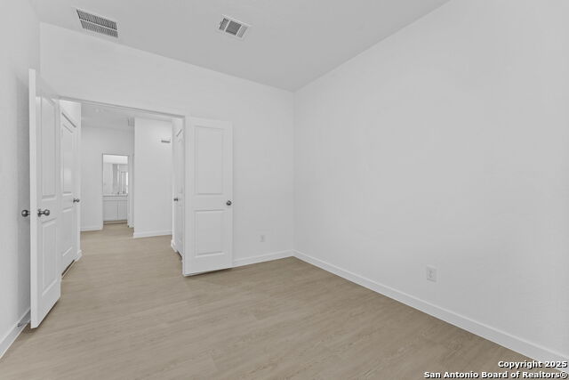 Image 10 of 28 For 3828 Northaven Trl