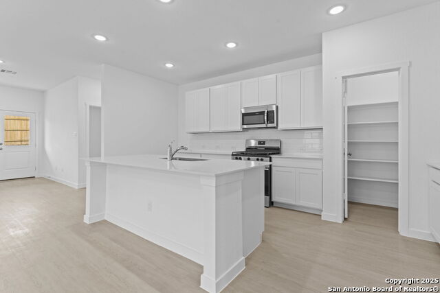 Image 15 of 28 For 3828 Northaven Trl