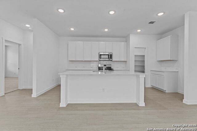 Image 16 of 28 For 3828 Northaven Trl