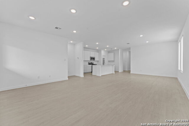 Image 22 of 28 For 3828 Northaven Trl