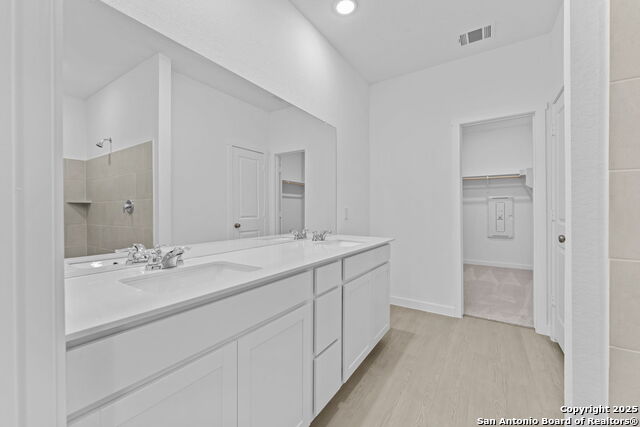 Image 25 of 28 For 3828 Northaven Trl