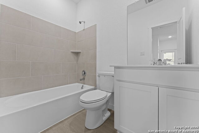 Image 7 of 28 For 3828 Northaven Trl