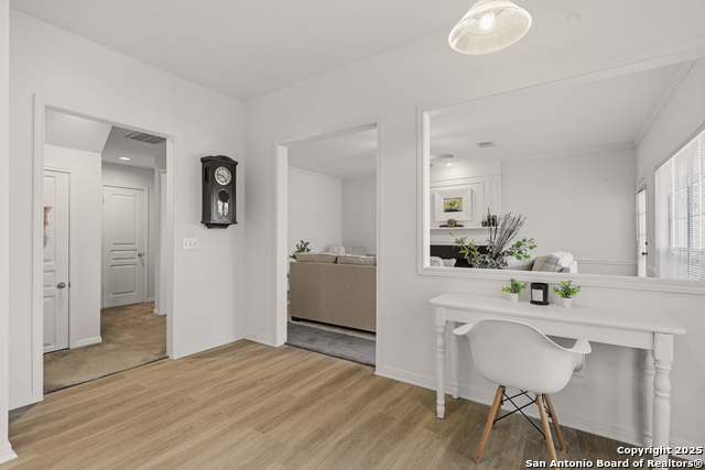 Image 20 of 44 For 9518 Antoine Forest