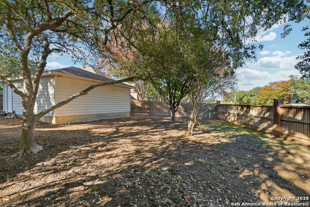 Image 41 of 44 For 9518 Antoine Forest