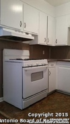 Image 4 of 10 For 312 Babcock Rd