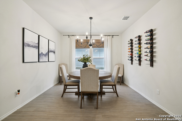 Listing photo id 8 for 9028 Curling Post