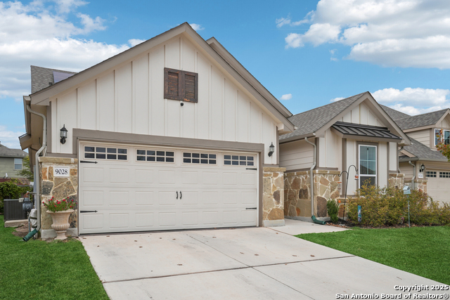 Listing photo id 0 for 9028 Curling Post