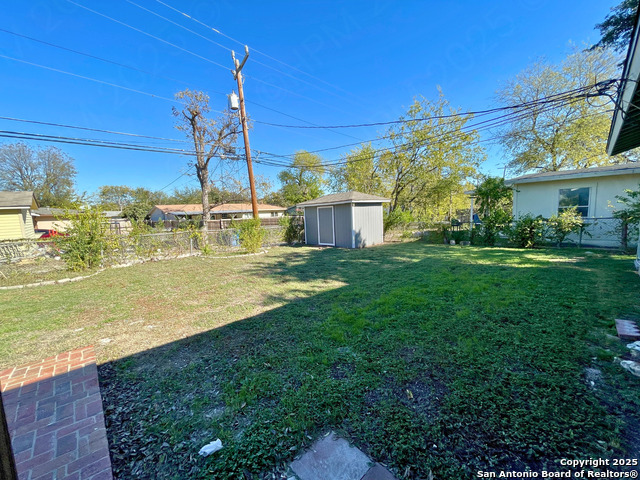 Image 13 of 15 For 335 Saratoga Dr