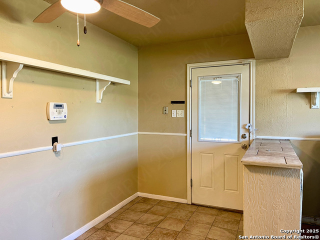 Image 7 of 15 For 335 Saratoga Dr