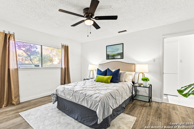 Image 10 of 20 For 6411 Green Top