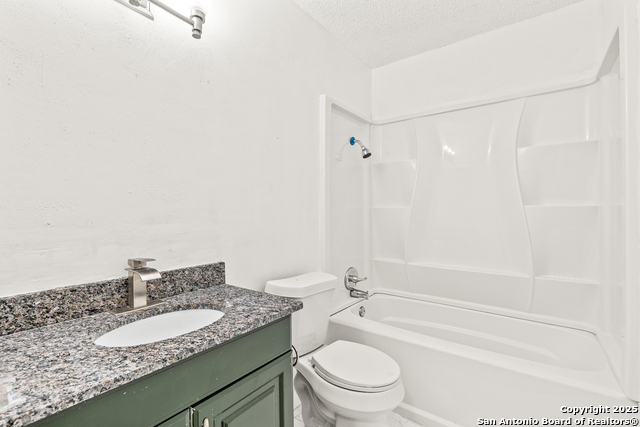 Image 16 of 20 For 6411 Green Top