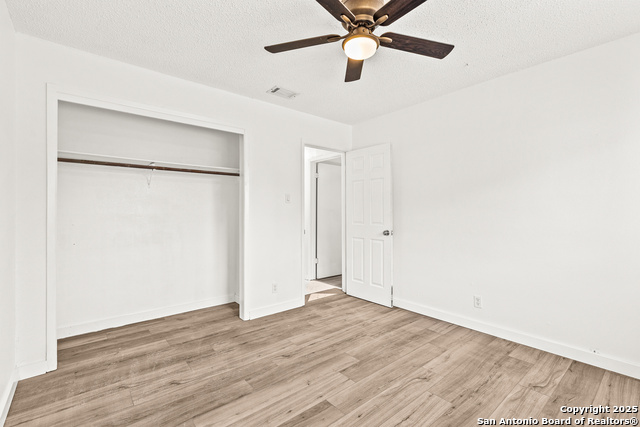 Image 17 of 20 For 6411 Green Top