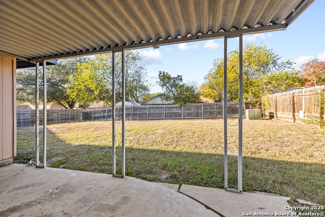 Image 18 of 20 For 6411 Green Top