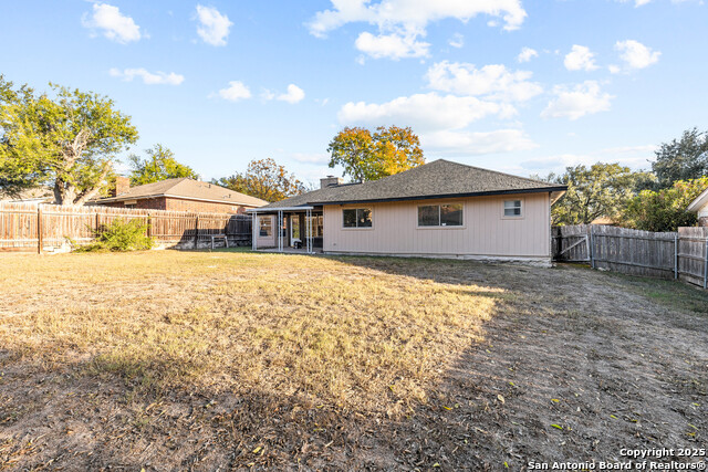 Image 20 of 20 For 6411 Green Top