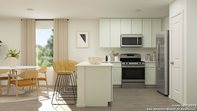 Listing photo id 9 for 2219 Camellia Rose