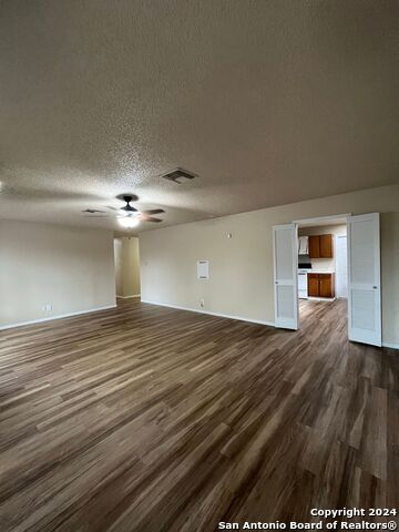 Image 9 of 19 For 13539 Primwood St