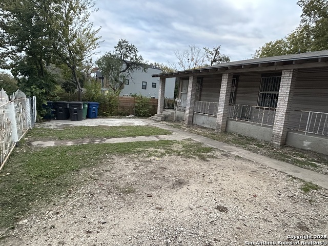 Image 12 of 12 For 1216 Gardina 1218