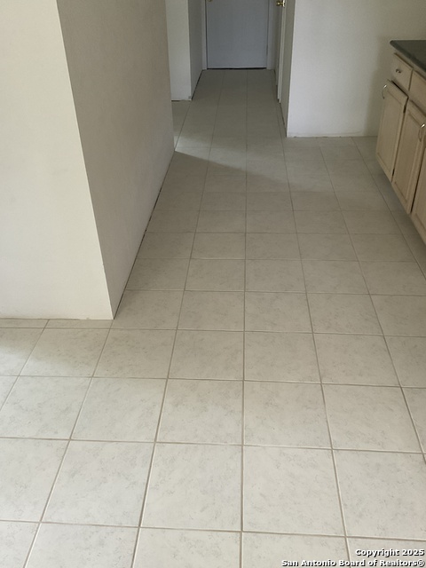 Image 8 of 12 For 1216 Gardina 1218