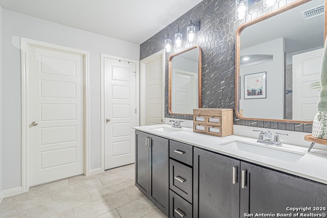 Image 26 of 50 For 205 Pudu Trl