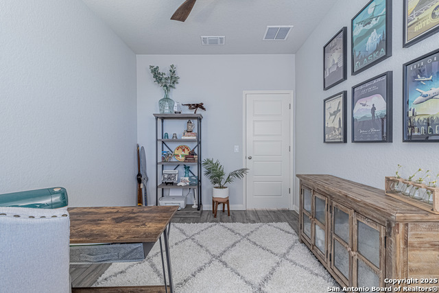 Image 5 of 50 For 205 Pudu Trl