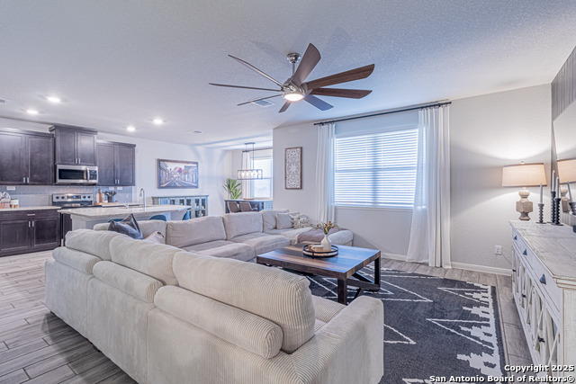 Image 7 of 50 For 205 Pudu Trl