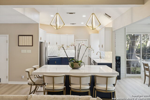 Image 10 of 50 For 10 Rogers Wood