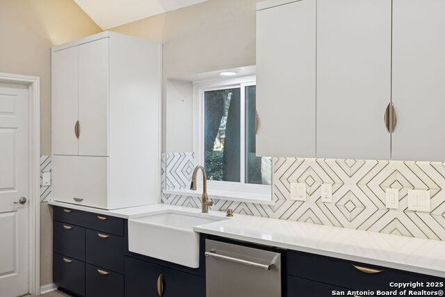 Image 16 of 50 For 10 Rogers Wood