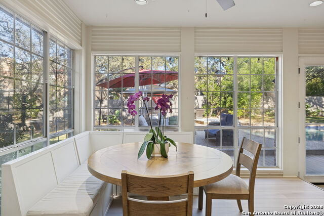 Image 22 of 50 For 10 Rogers Wood