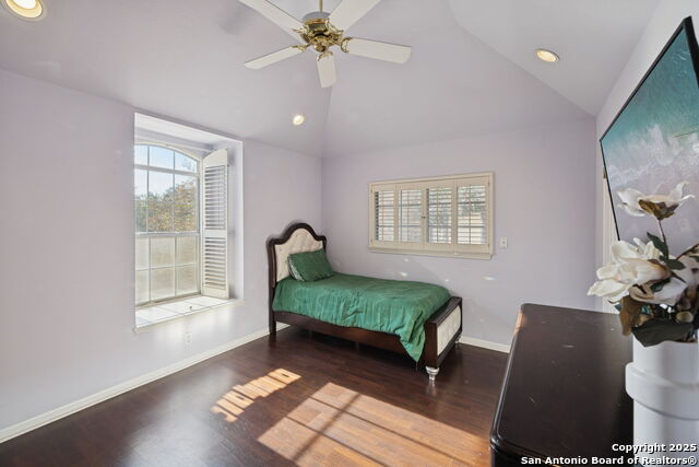 Image 38 of 50 For 10 Rogers Wood