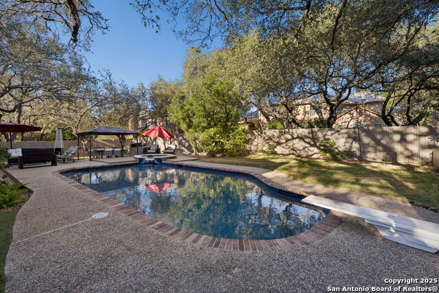 Image 46 of 50 For 10 Rogers Wood