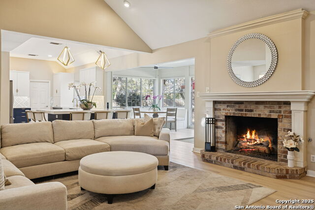 Image 6 of 50 For 10 Rogers Wood