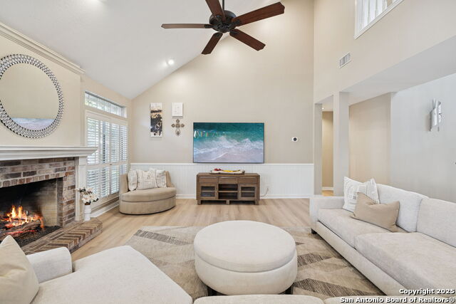 Image 8 of 50 For 10 Rogers Wood