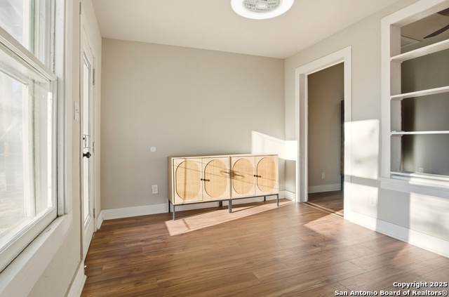 Image 13 of 15 For 207 Woodby Ct